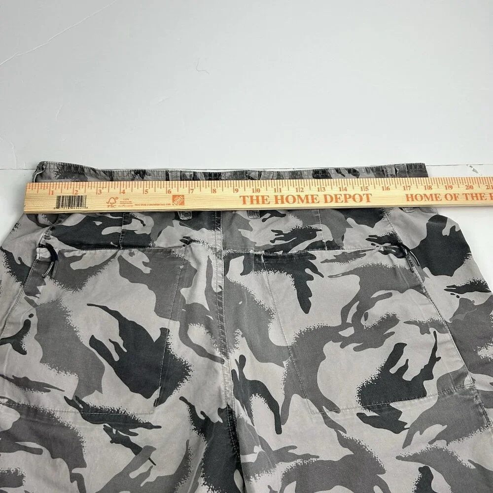 Armani Exchange Grey Cotton  Camo Cargo Shorts Size 33 (36) Y2K Punk  Grunge Ax